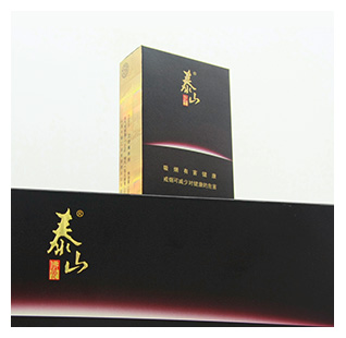 泰山佛光煙盒包裝